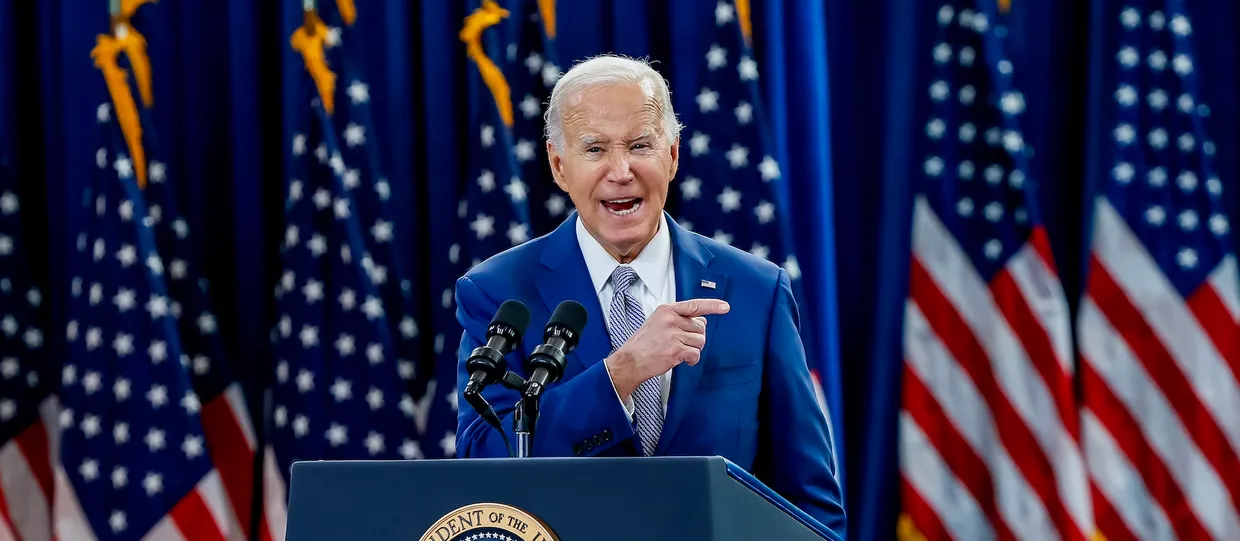 Bloomberg пише, що Байден може наказати атакувати Іран, але не визнаючи причетності США Bloomberg пише, що Байден може наказати атакувати Іран, але не визнаючи причетності США