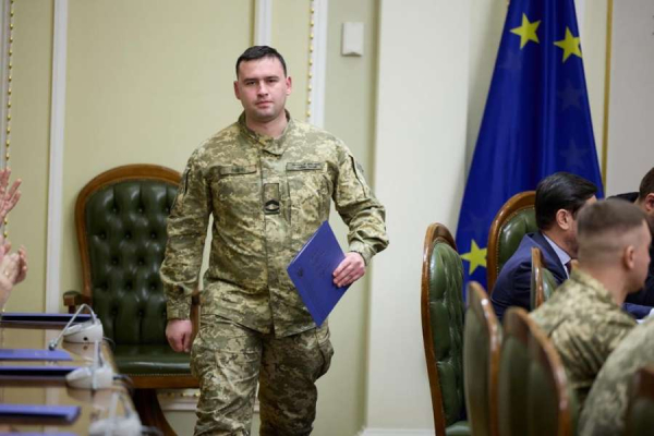 Із нагоди 32-ої річниці утворення Управління державної охорони Руслан Стефанчук вручив відзнаки Верховної Ради України військовослужбовцям2