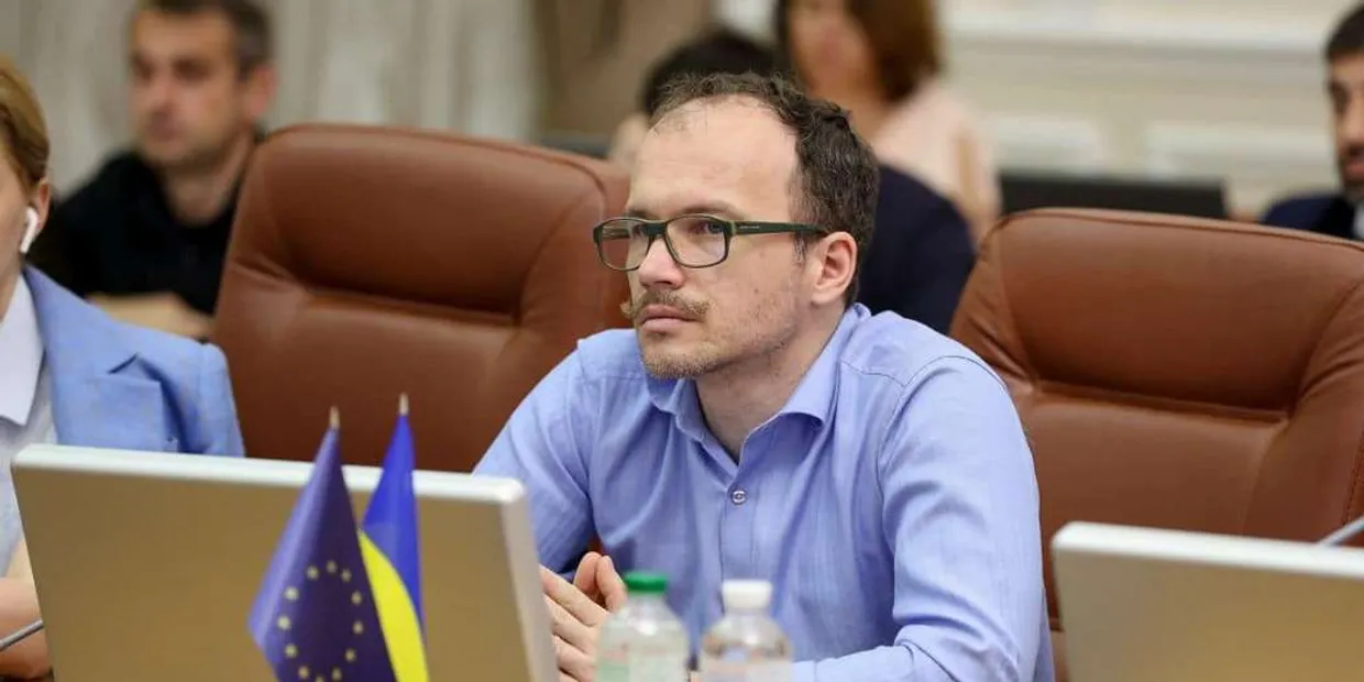 "Нам – юристам – вкрай подобається". Малюська пояснив важливі пункти в угоді з Британією "Нам – юристам – вкрай подобається". Малюська пояснив важливі пункти в угоді з Британією