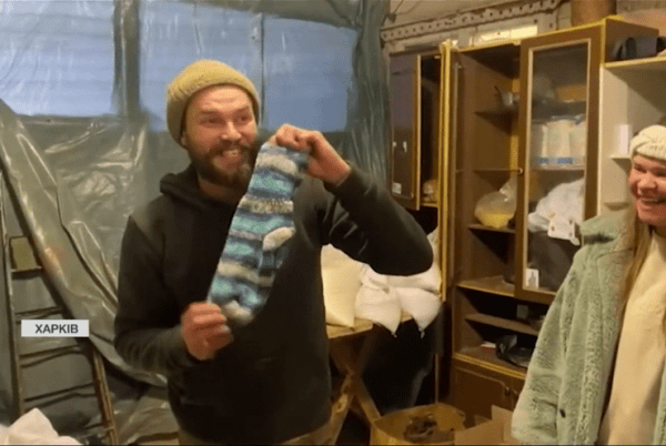 У Харкові волонтери збирають коробки тепла для бійців0