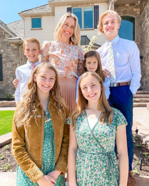 Блогерку зі США, яка вчила вихованню дітей, засудили до 60 років в'язниці через насильство над дітьми1