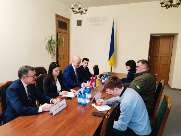 Голова Комітету з прав людини Андрій Задорожний провів робочу зустріч з Надзвичайним і Повноважним Послом Республіки Туреччина в Україні М. Левентом Більгеном1