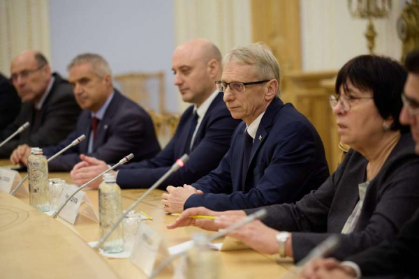 Голова Верховної Ради України Руслан Стефанчук зустрівся з Премʼєр-міністром Республіки Болгарія Ніколаєм Денковим2