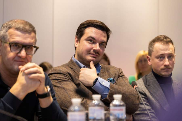 Комітет з питань економічного розвитку провів слухання щодо спрощення умов роботи малого та середнього бізнесу1