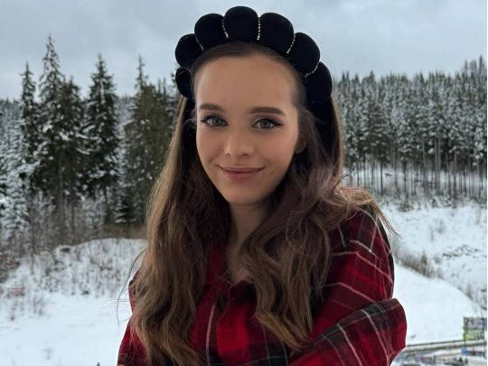 «Наживо це бачити дуже боляче»: Ірина Кудашова показала свою квартиру в Чернігові, зруйновану окупантами0