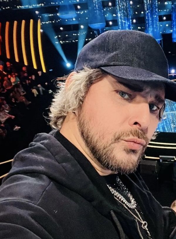 Почав робити сукні з поясами: стиліст розповів, як допоміг Аллі Пугачовій сильно схуднути1