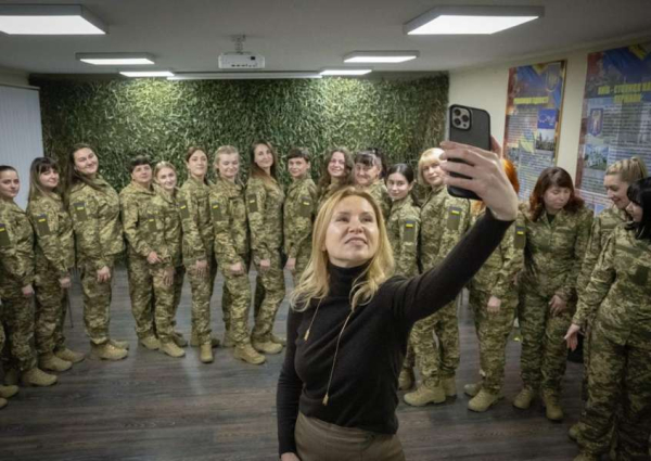 Віцеспікерка Олена Кондратюк: Нова жіноча військова форма — це про гідність та повагу до наших захисниць0