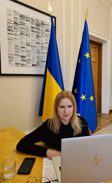 Віцеспікерка Олена Кондратюк провела розмову з Віцемаршалком Сейму Польщі Монікою Веліховською та закликала спільно боротися проти імпорту російського зерна до ЄС1