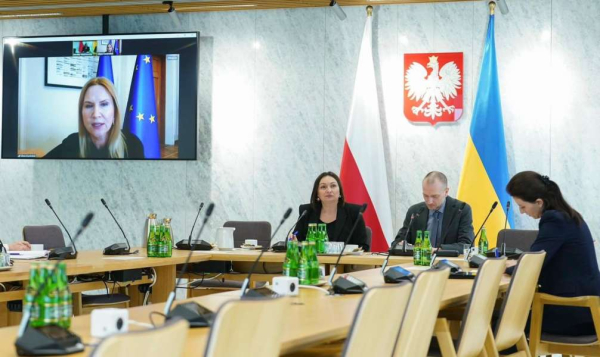 Віцеспікерка Олена Кондратюк провела розмову з Віцемаршалком Сейму Польщі Монікою Веліховською та закликала спільно боротися проти імпорту російського зерна до ЄС2