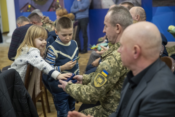 Віталій Кличко вручив нагороди від столиці воїнам-афганцям, які сьогодні захищають Україну від російського агресора (+фото)6