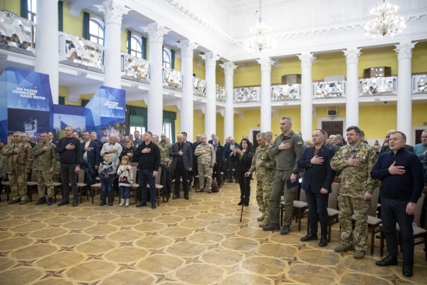 Віталій Кличко вручив нагороди від столиці воїнам-афганцям, які сьогодні захищають Україну від російського агресора (+фото)1