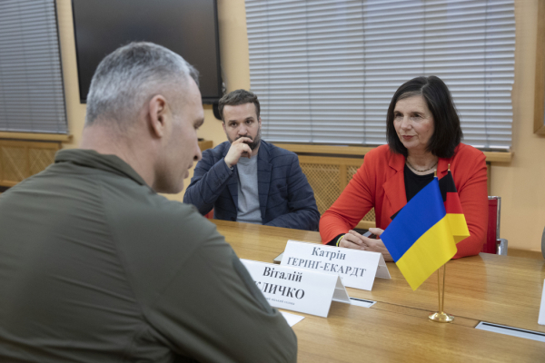 Віталій Кличко зустрівся з віце-президенткою Бундестагу Катрін Ґерінґ-Екардт2