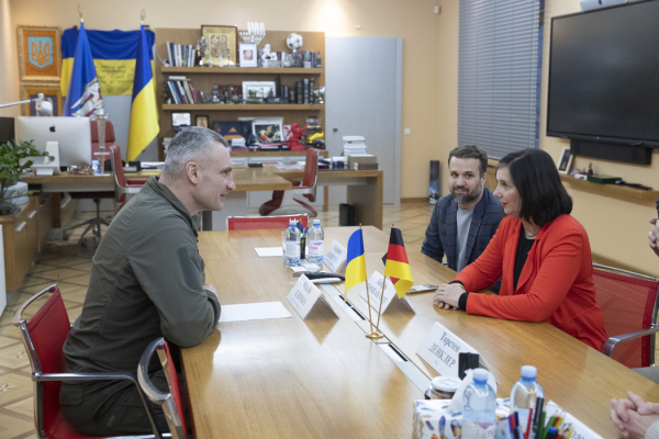Віталій Кличко зустрівся з віце-президенткою Бундестагу Катрін Ґерінґ-Екардт3