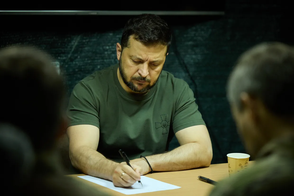 Зеленський про стратегію на 2024-й: Планів буде декілька – через виток інформації Зеленський про стратегію на 2024-й: Планів буде декілька – через виток інформації