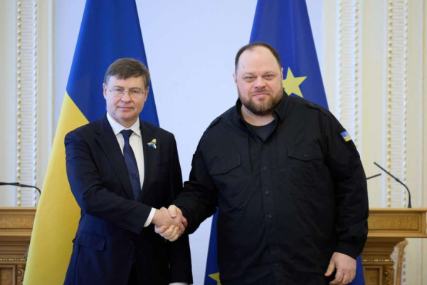 Голова Верховної Ради України Руслан Стефанчук провів зустріч із Виконавчим Віцепрезидентом Європейської Комісії за напрямом «Економіка, що працює для людей» Валдісом Домбровскісом0