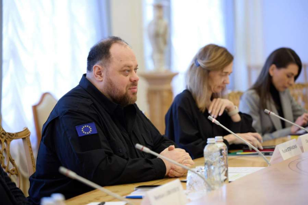 Голова Верховної Ради України Руслан Стефанчук провів зустріч із Виконавчим Віцепрезидентом Європейської Комісії за напрямом «Економіка, що працює для людей» Валдісом Домбровскісом1
