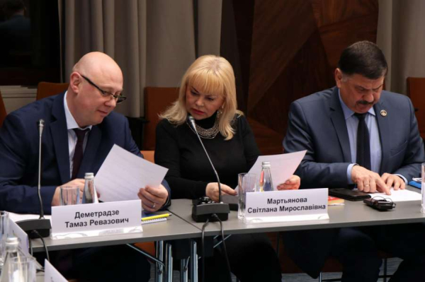 Комітет з питань правохоронної діяльності провів обговорення питання кримінальної відповідальності за злочини, пов’язані з гуманітарною допомогою3