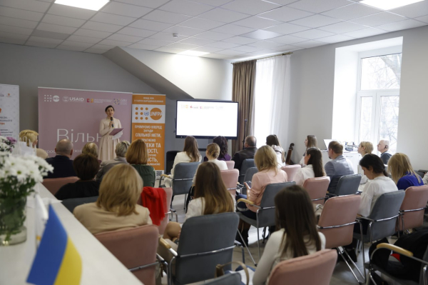На правому березі запрацював дружній до жінок і дівчат простір «Вільна» на базі Київського міського Центру гендерної рівності, запобігання та протидії насильству (+фото)1