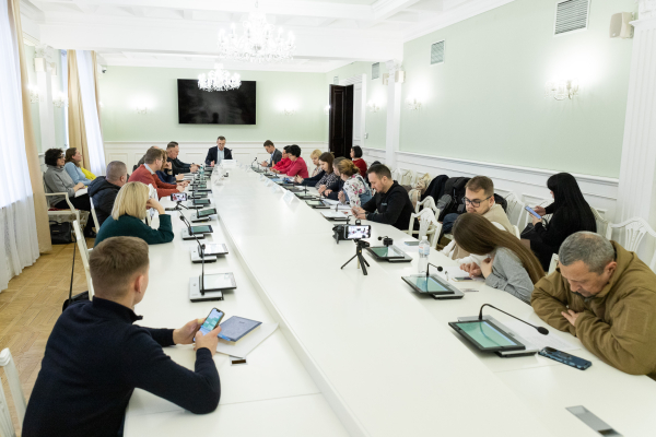 Відбулось перше засідання Комісії щодо вирішення проблемних питань, пов’язаних із діяльністю «Київміськбуду»2