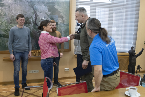 Віталій Кличко: У Києві, на базі однієї з міських лікарень, спільно з німецькими фахівцями створюють сучасний муніципальний Центр протезування для військових1