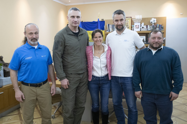 Віталій Кличко: У Києві, на базі однієї з міських лікарень, спільно з німецькими фахівцями створюють сучасний муніципальний Центр протезування для військових5