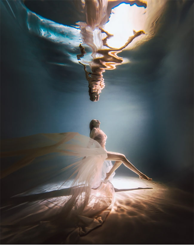 Леся Нікітюк побувала «на дні океану» і потролила бухгалтерів1