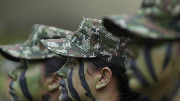 В одній з країн ЄС розглядають обов'язковий призов для жінок0