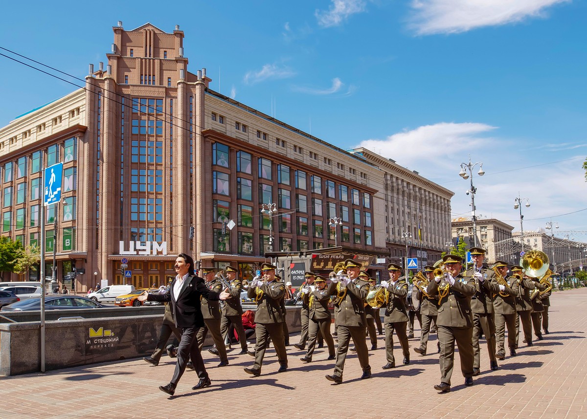 «Ворогів не зміг прощати»: Павло Зібров випустив оновлену версію легендарного хіта1