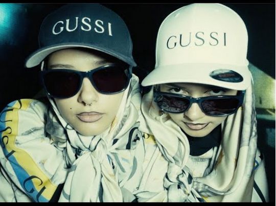 «У кожного є така історія»: українські сестри-співачки у пісні розповіли про свої невдалі стосунки0