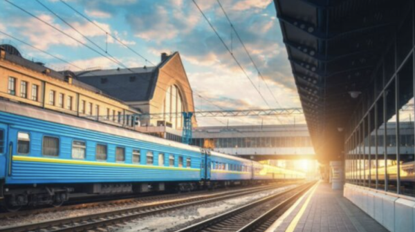 Українців попередили про затримки потягів через масштабну атаку рф0