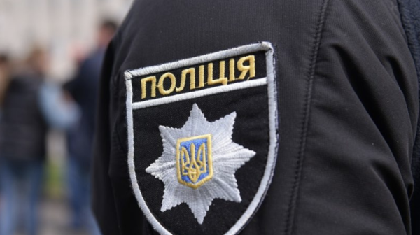 У Хмельницькому на смітнику знайшли новонародженого хлопчика0