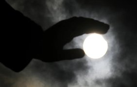 Жителі Європи змогли побачити сонячне затемнення7