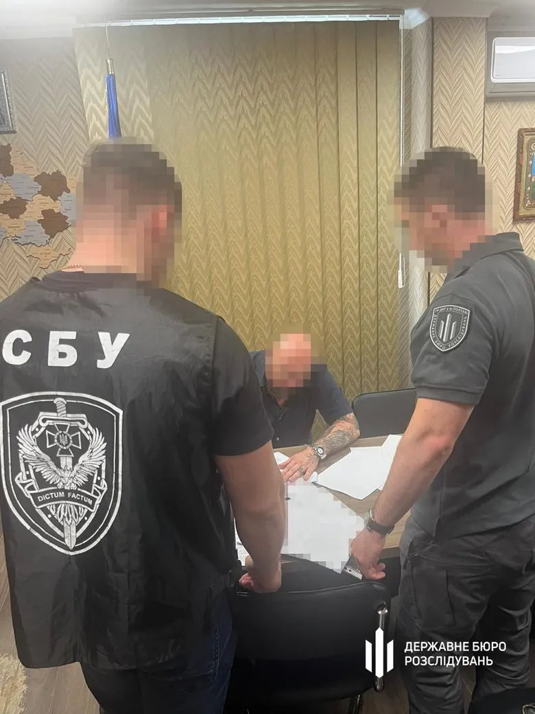 ДБР: Посадовець погодив закупівлю ліжок для військових із переплатою в майже 10 млн грн ДБР: Посадовець погодив закупівлю ліжок для військових із переплатою в майже 10 млн грн