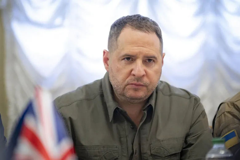 "Імітація відкритості до діалогу". Єрмак відповів на заяву Кремля щодо нових переговорів з Україною "Імітація відкритості до діалогу". Єрмак відповів на заяву Кремля щодо нових переговорів з Україною