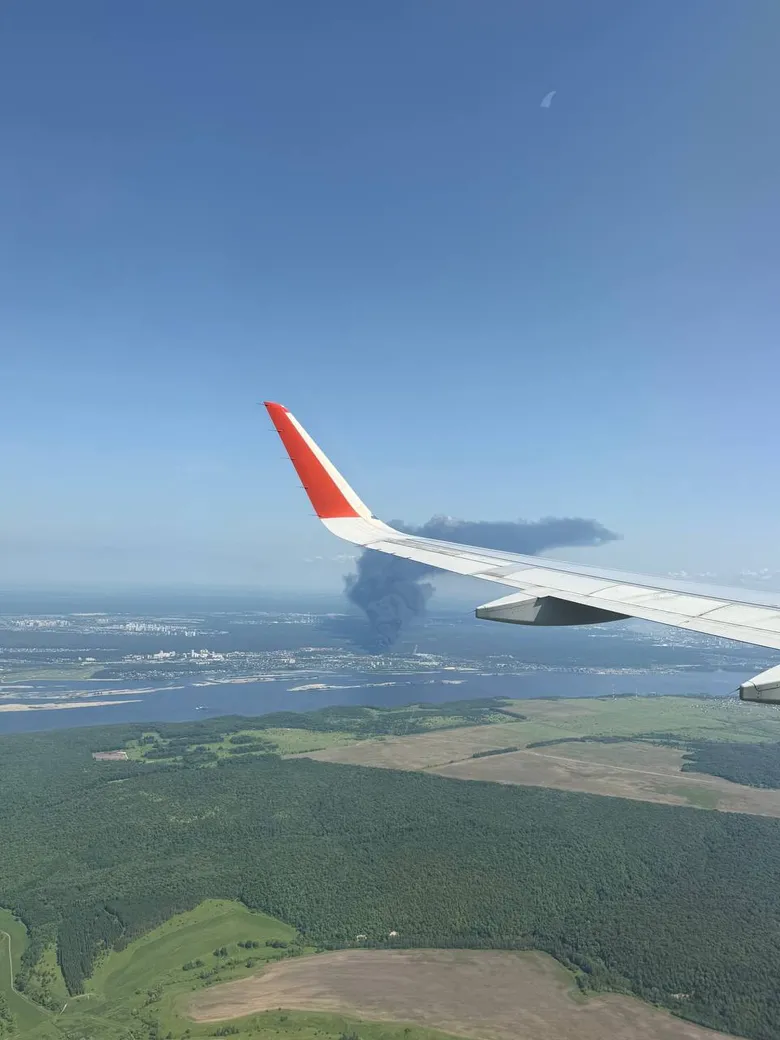 У російській Казані зайнялася масштабна пожежа на одному із заводів – фото, відео У російській Казані зайнялася масштабна пожежа на одному із заводів – фото, відео