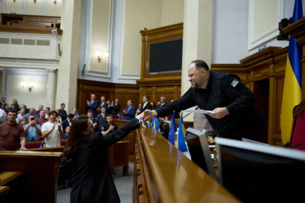 Голова Верховної Ради України Руслан Стефанчук повідомив про результати пленарного засідання Верховної Ради України 17 липня 2025 року3