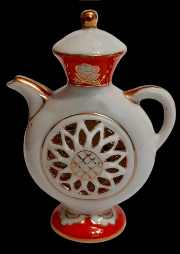 Сувенірний куманець. Баранівський фарфоровий завод. 1957–1962 роки5