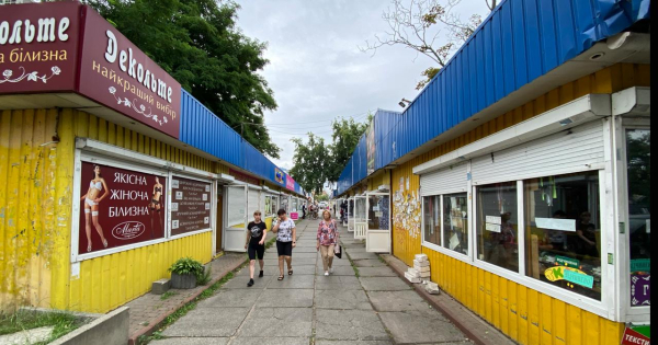 Віталій Кличко перевірив, як триває демонтаж МАФів на одній із найбільших торговельних локацій Виноградаря9