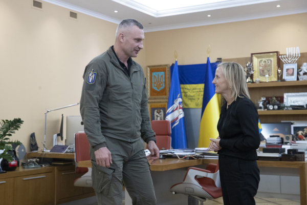 Віталій Кличко зустрівся з Тимчасовою Повіреною у справах США в Україні Джулі Девіс2