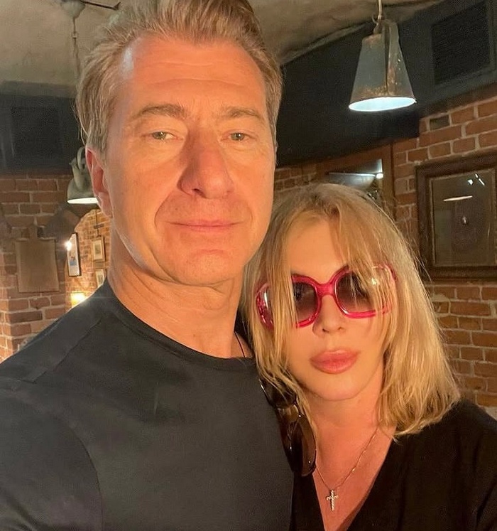 Я — щаслива: легендарна співачка зворушила мережу2