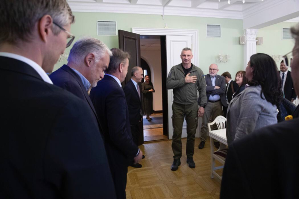 Віталій Кличко зустрівся з делегацією глав парламентських комітетів у європейських справах держав-членів ЄС1