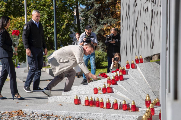 Віталій Кличко зустрівся з Лорд-мером Копенгагена Ларсом Вайсом, який приїхав до Києва7