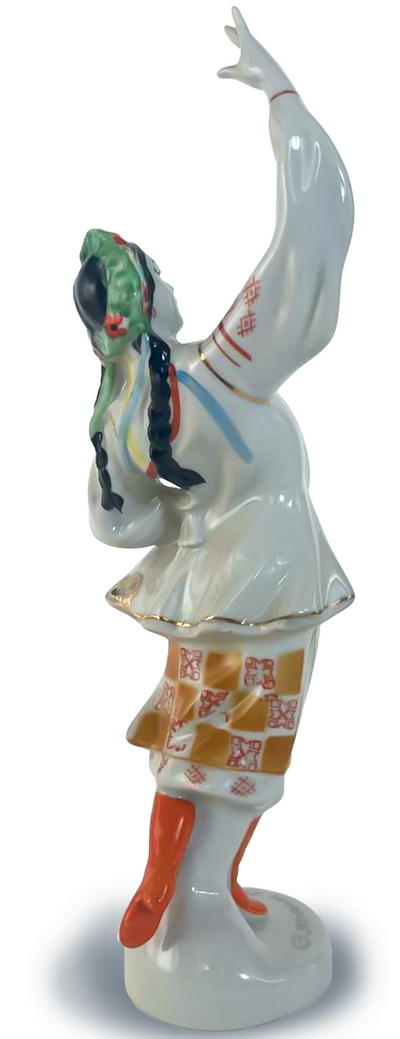 «На виставці у Софії Київській легендарний сервіз „Бутон“ представлений у двох раритетних кольорах», — колекціонерка Людмила Карпінська-Романюк6