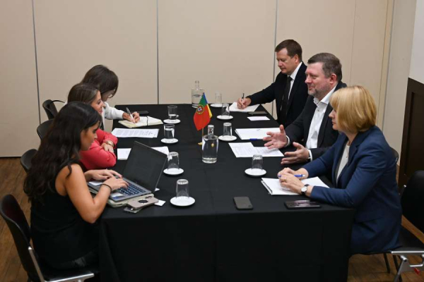 Перший віцеспікер провів низку двосторонніх зустрічей в межах Міжнародної конференції з відбудови України1