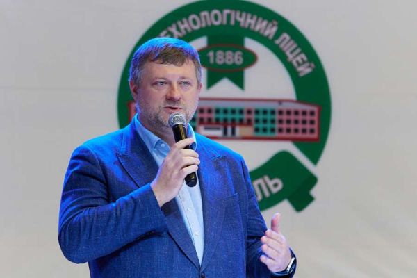 Підтримка соціальної сфери та освіти — головні теми робочої поїздки Олександра Корнієнка на Житомирщину2