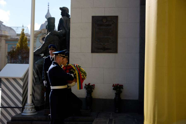 Руслан Стефанчук обговорив зі Спікером Сеймасу Литви Юозасом Олєкасом подальшу співпрацю між Парламентами України та Литви2