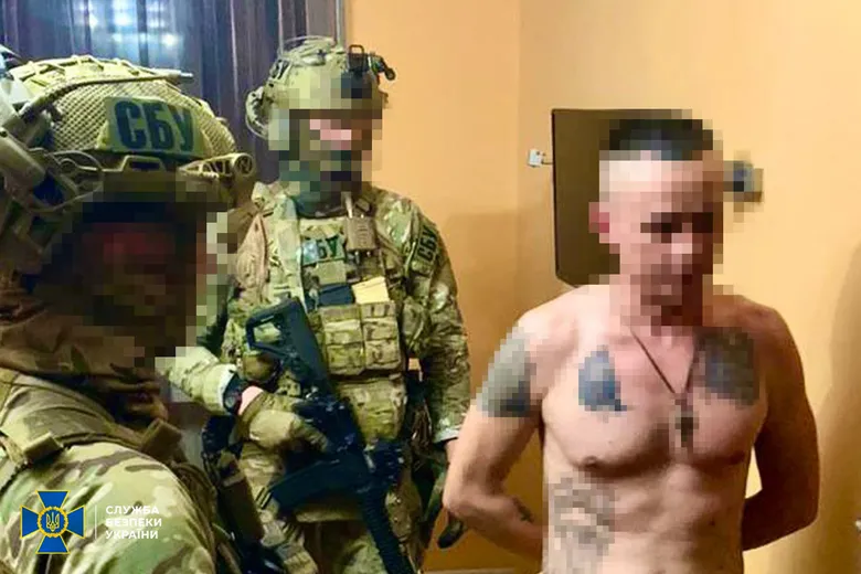 СБУ: Військовий у СЗЧ готував теракт у центрі Запоріжжя на замовлення росіян СБУ: Військовий у СЗЧ готував теракт у центрі Запоріжжя на замовлення росіян