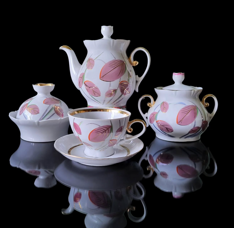 В. Шевченко, О. Стаховський. Чайний сервіз «Золота осінь». Сумський фарфоровий завод. 1975 р.3