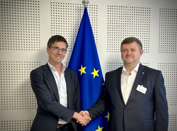 Тиск на росію та відновлення України: відбувся робочий візит Олександра Корнієнка до Брюсселя1