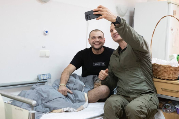 Віталій Кличко відвідав один із медзакладів Міністерства оборони, якому столиця спрямувала з міського бюджету кошти на заходи зі створення безбар’єрного середовища1